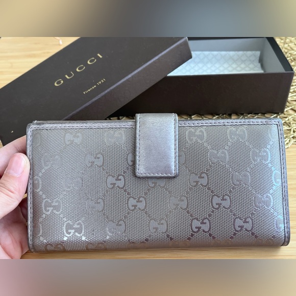 Gucci Women's Metallic Wallet - Picture 4 of 13